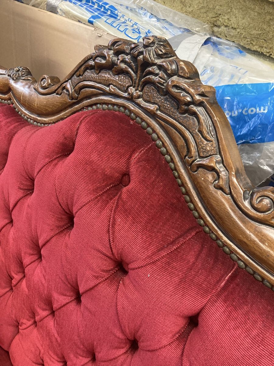 Divani: Rotes antikes Polstersofa – Usato da Basel venduto da bwsapiens 1