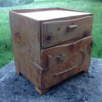 Comodino Vintage in Legno Massiccio - Arredo Unico!