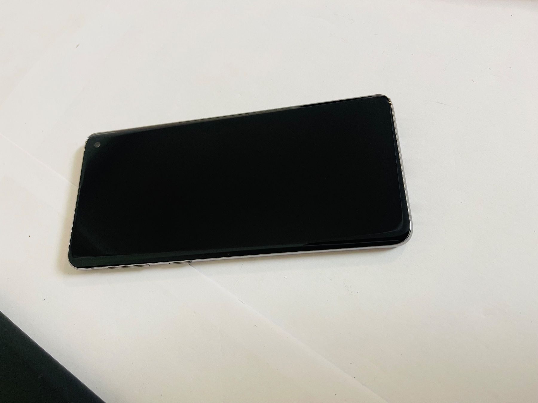 Samsung Telefoni cellulari / Smartphones: Samsung Galaxy S10 128GB Dual Sim – Usato da Luzern venduto da Waince786 2