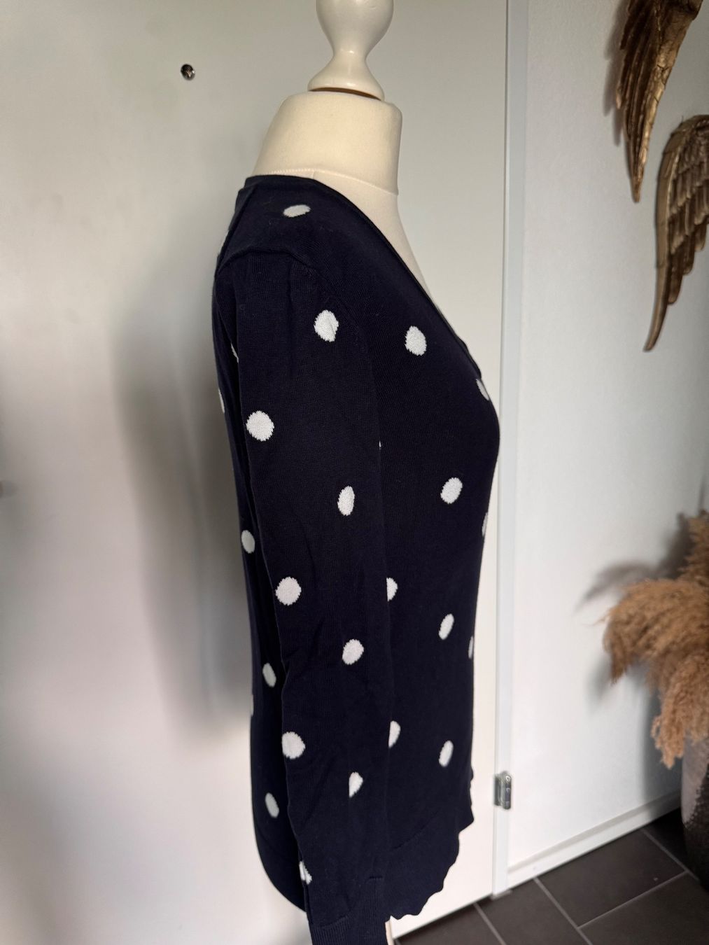Tommy Hilfiger Maglioni & Felpe: Schöner Tommy Hilfiger Pullover dunkelblau gepunktet – Usato da Rothrist venduto da Fondgruebe 1