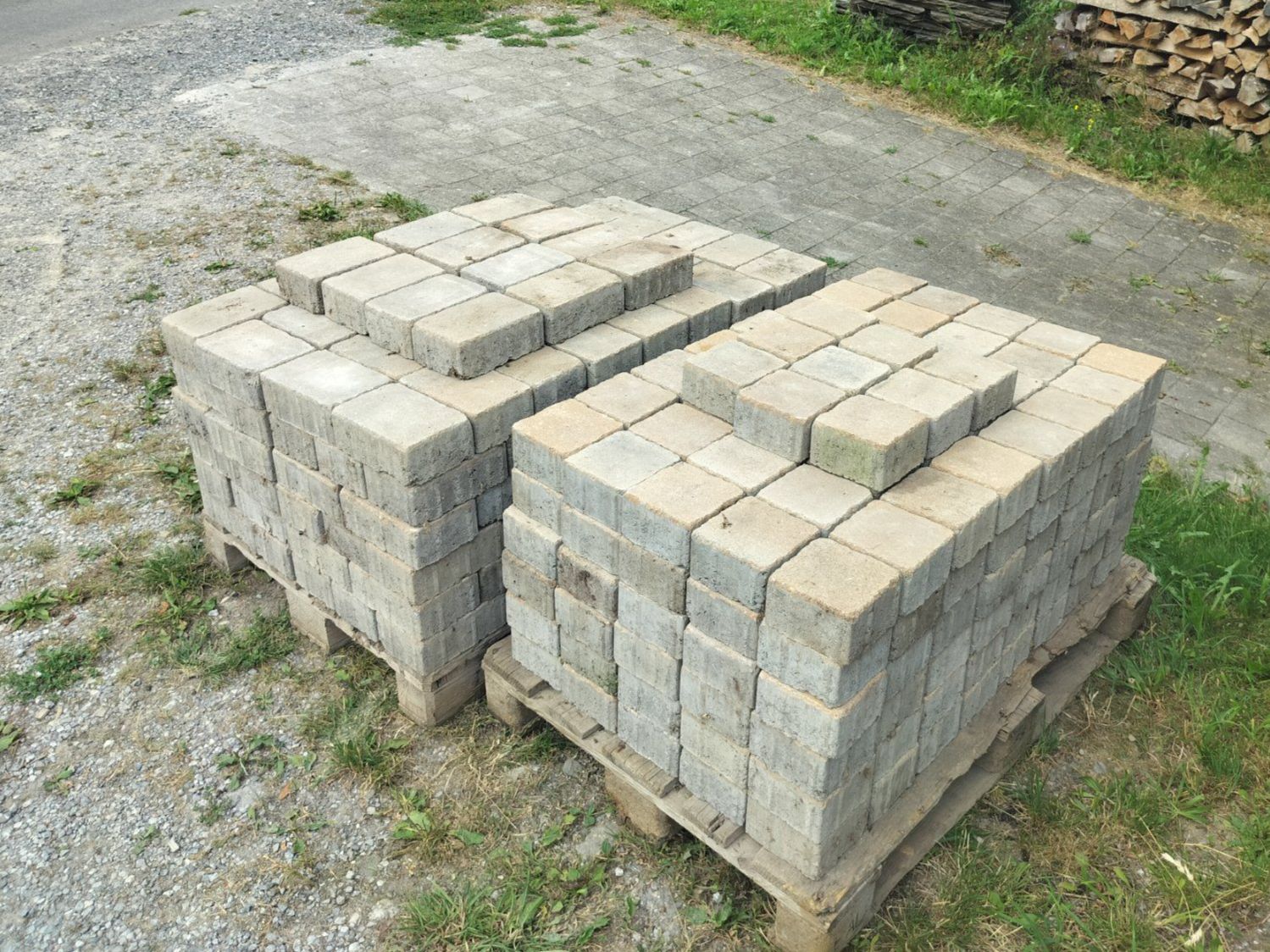 Pietre & tegole: Betonpflastersteine mit Nockenverbund – Usato da Linden venduto da wireli001