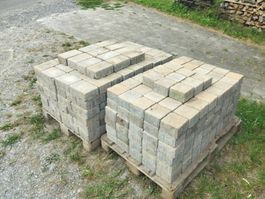 Betonpflastersteine mit Nockenverbund