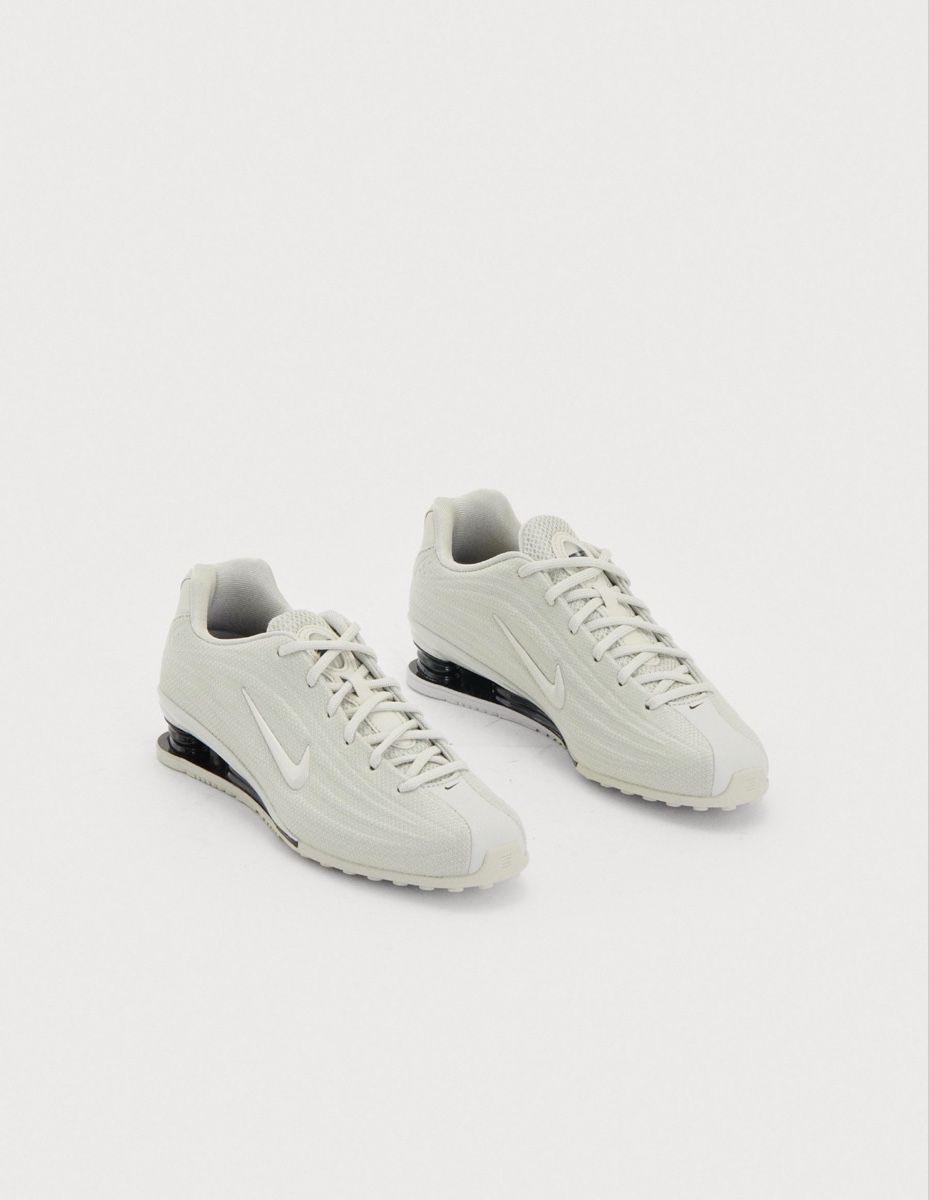 Nike Scarpe da uomo: Nike Shox - Neu! – Nuovo (secondo la descrizione) da Neukirch-Egnach venduto da Suenneli7