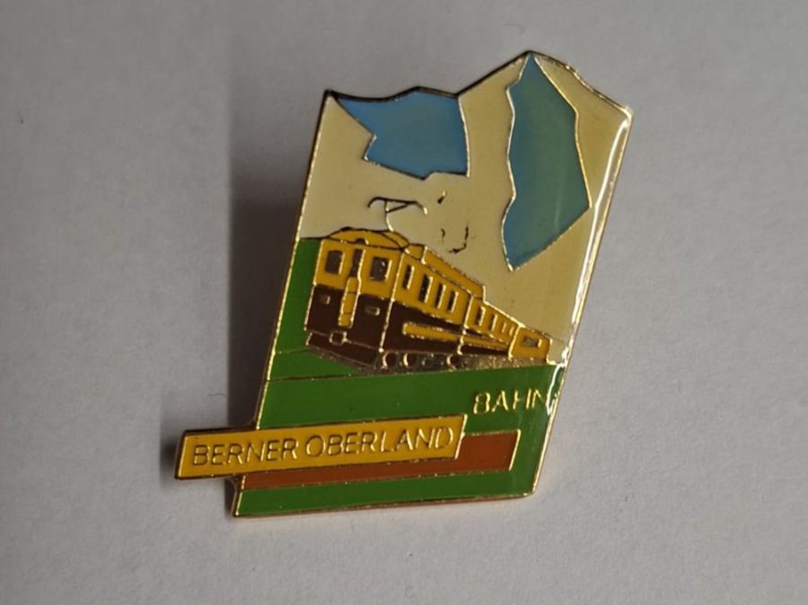 Placchette & Badge: Pin Berner Oberland Bahn - Box 53 – Usato da Köniz venduto da Pinscollect