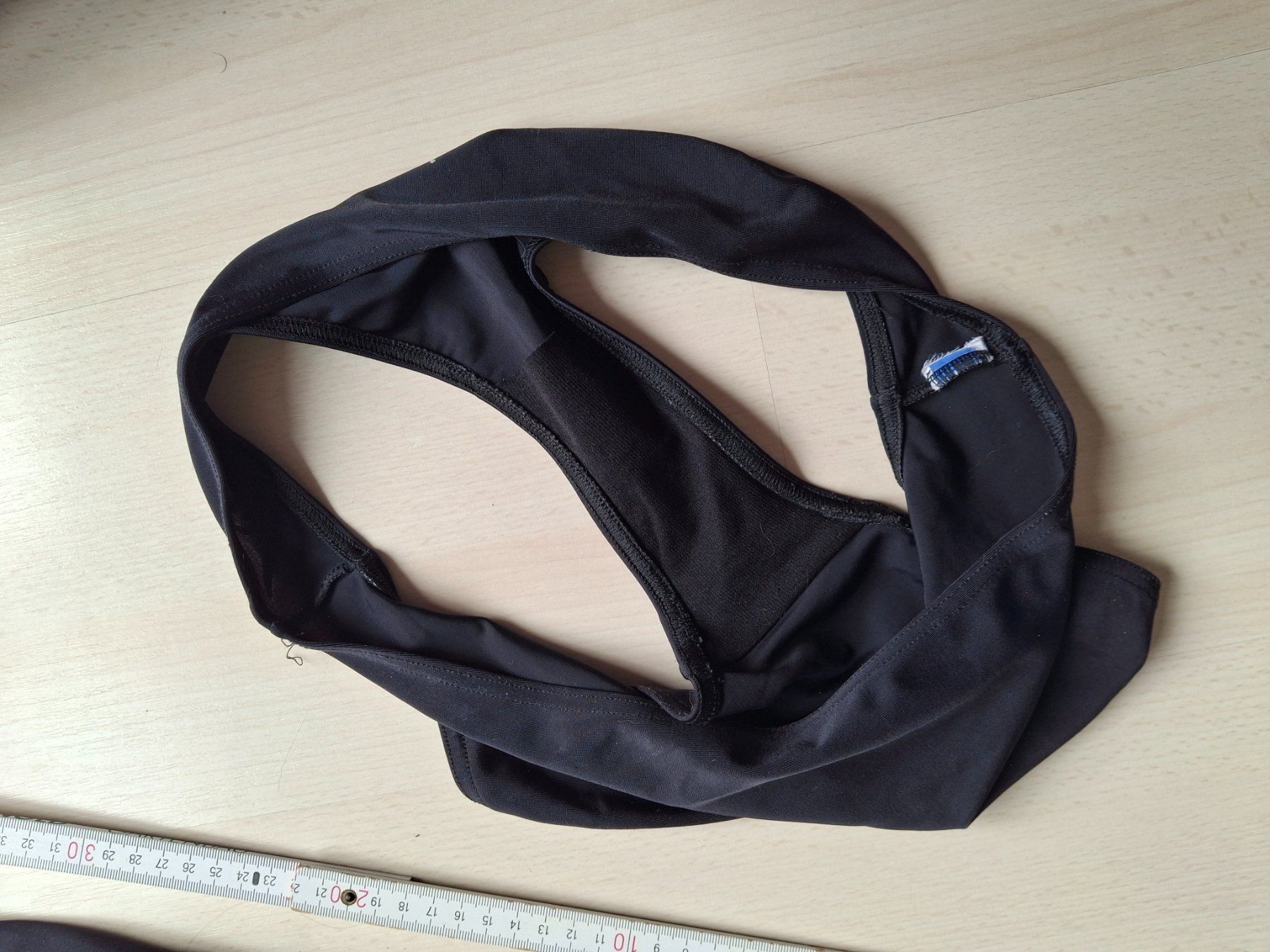 Badekleider & Bikinis: Schwarzer Bikini mit Strass-Steinen, Gr.M – Gebraucht aus Walterswil SO von peiper2 5
