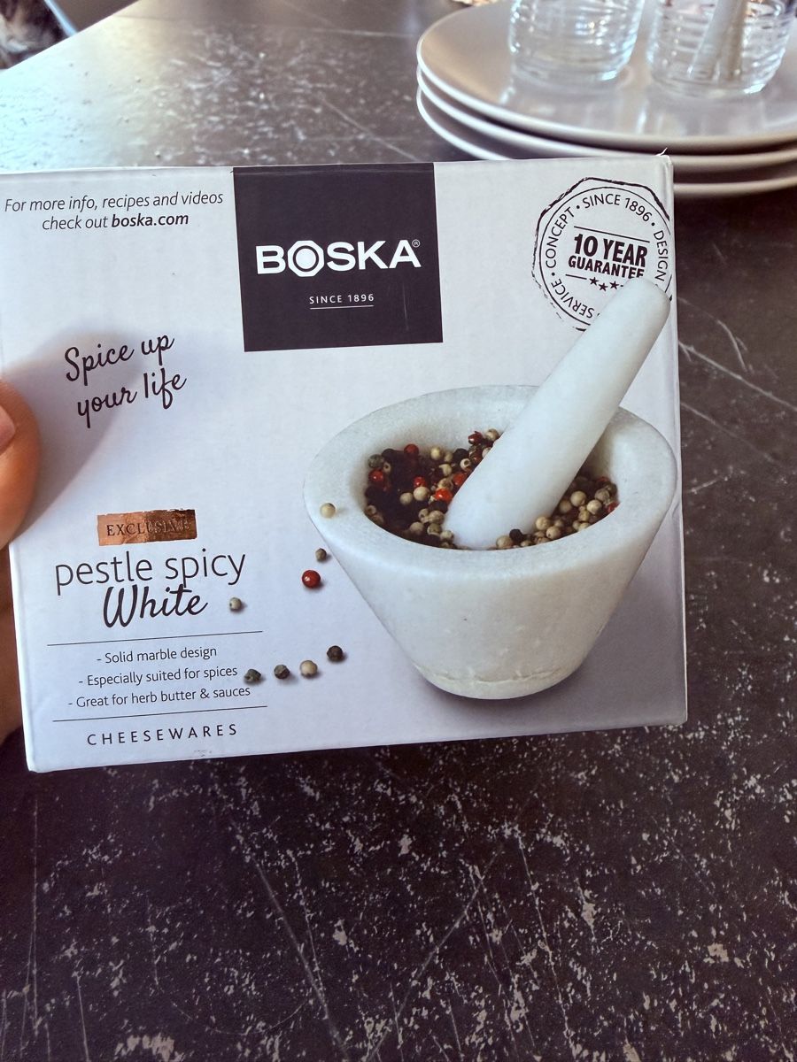 Sonstiges für das Kochen & Backen: Mortier Boska en marbre blanc – Neu und originalverpackt aus Sion von scampos88