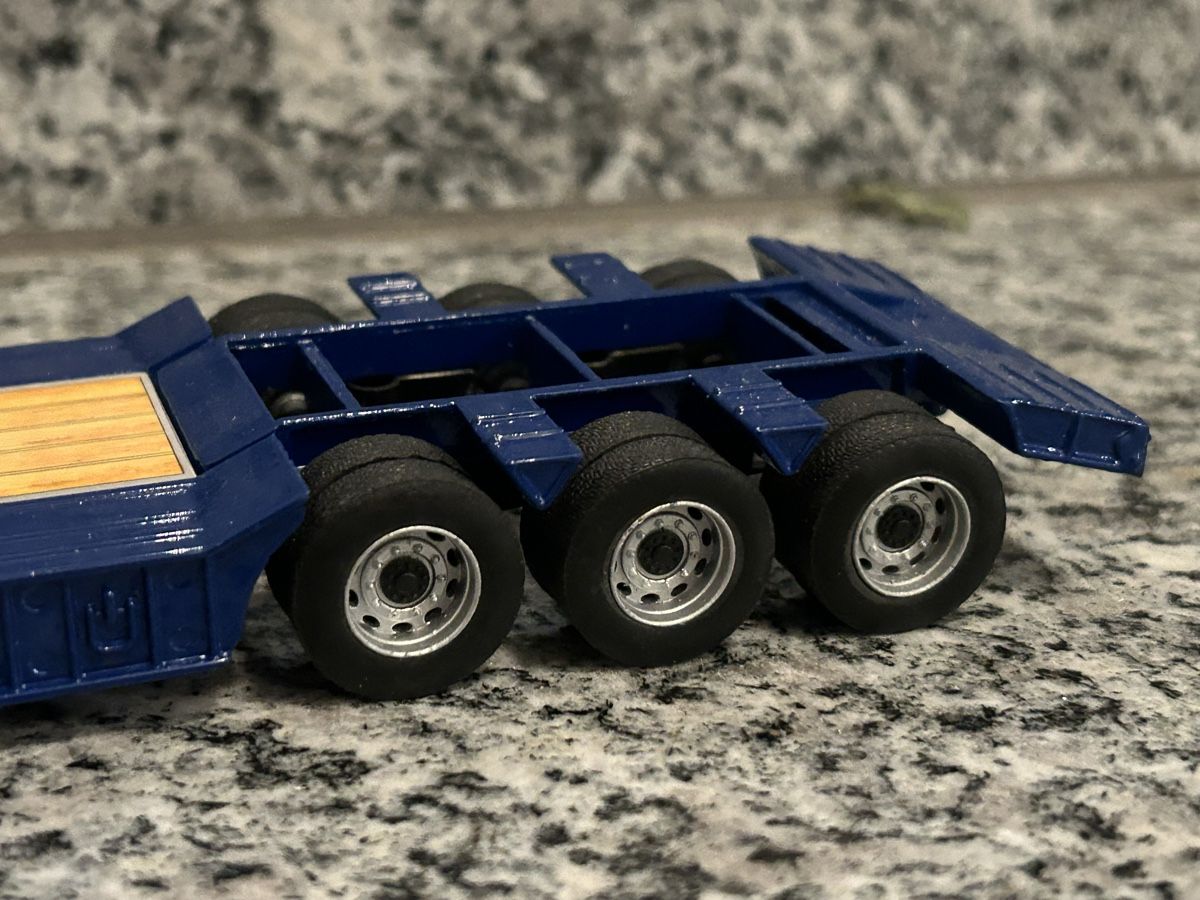 Modellbausätze & Standmodelle: Nooteboom Tiefbett, 1:50 – Gebraucht aus Horw von Tigercat635 1