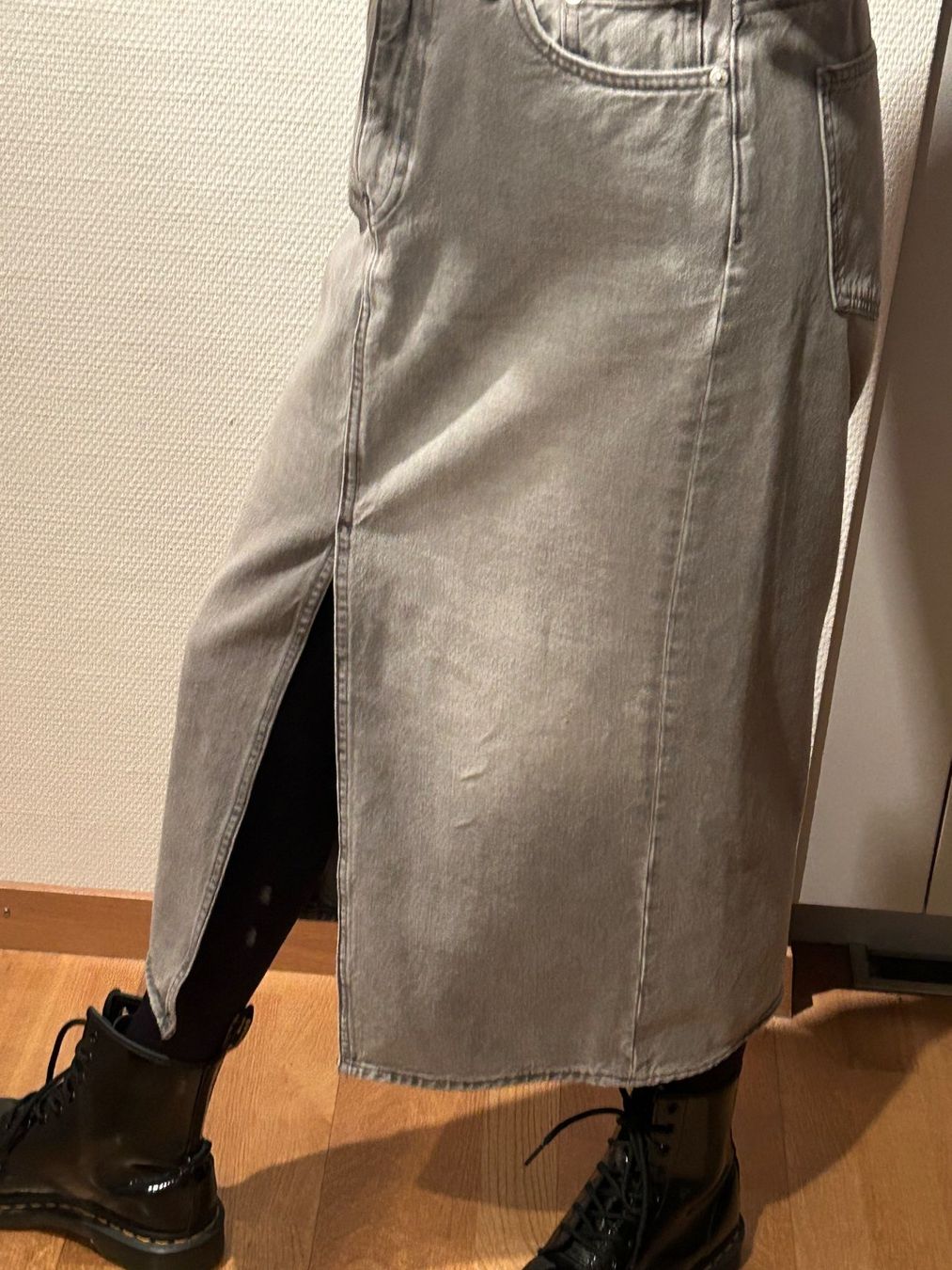 Arket Gonne: Arket Jeans Midi  Skirt.  Gr.36 – Usato da Feuerthalen venduto da Anna_Swift 1