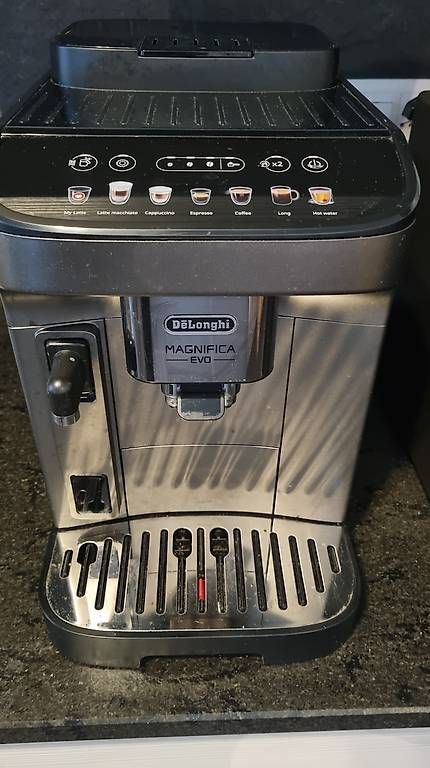 De'Longhi Macchine per caffè & Macchine per espresso: Cafetière Delonghi – Usato da Vionnaz venduto da HERCE