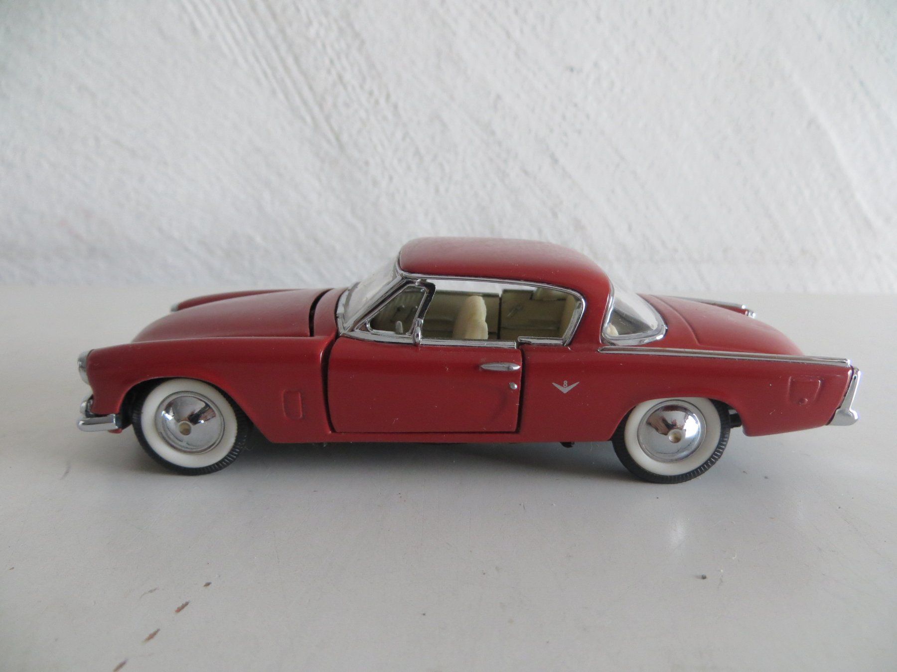 Franklin Mint Modellini d'auto: Franklin Mint 1:43, "Studebaker", wie neu, OVP – Nuovo (secondo la descrizione) da St.Gallen venduto da gnumolo 1
