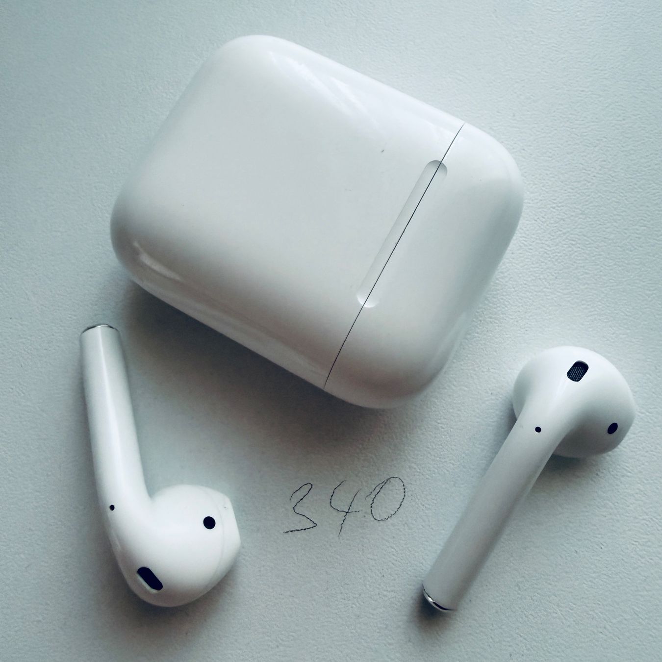 Apple Cuffie: Original Apple AirPods 2 Gen. Wireless Kopfhörer & Case – Usato da Basel venduto da MY.AIRPODS.SHOP 5