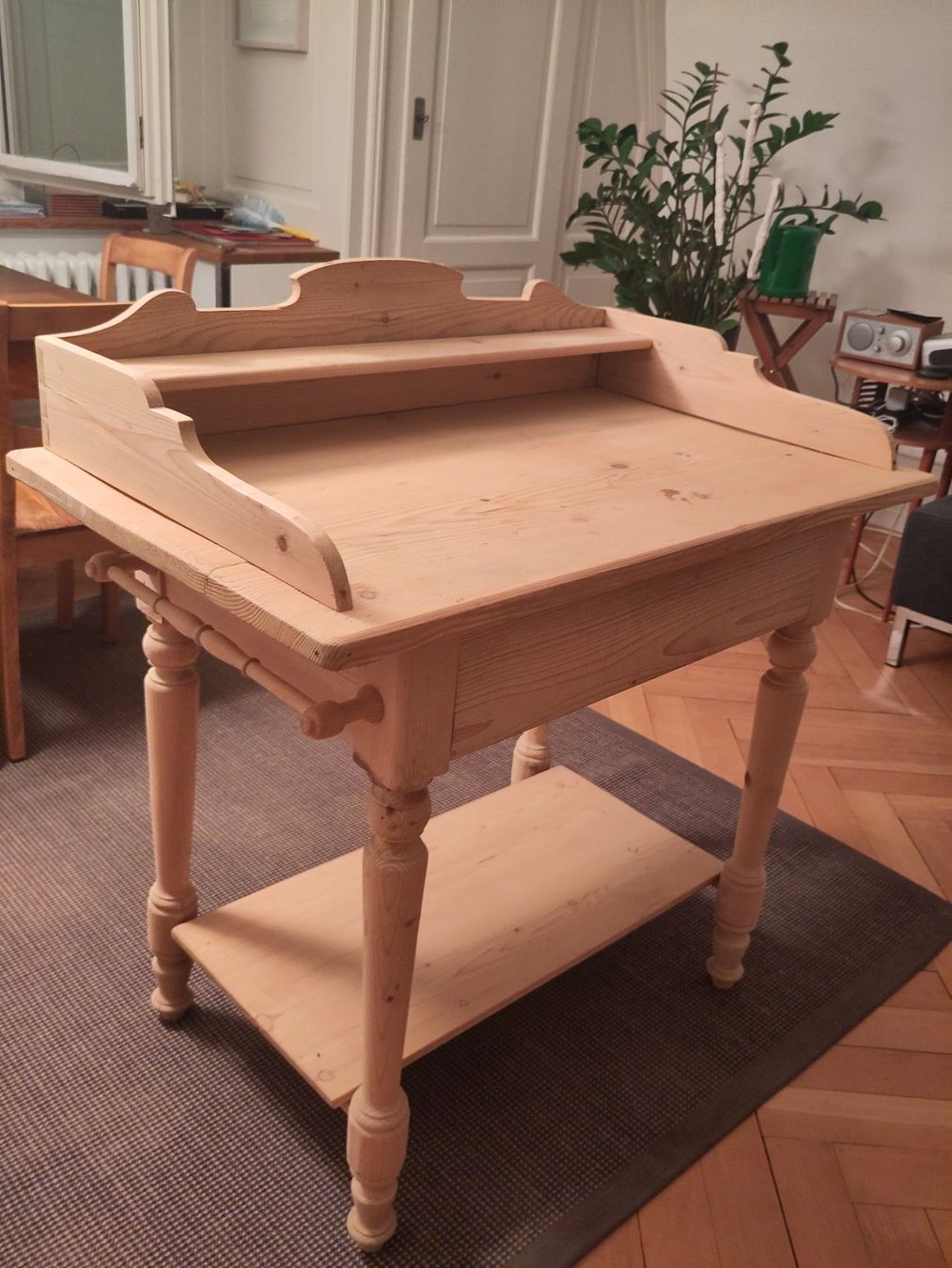 Tavoli: Waschtisch mit Schublade – Usato da Bern venduto da Towanda