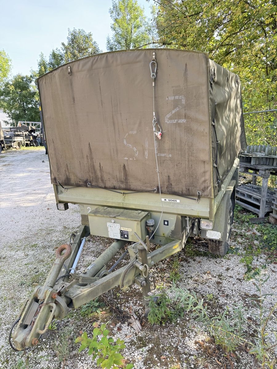 Zbinden Rimorchi: Remorque eux-militaire bâchée sans permis de circulation  – Usato da Brislach venduto da Lea_bggmbh 1