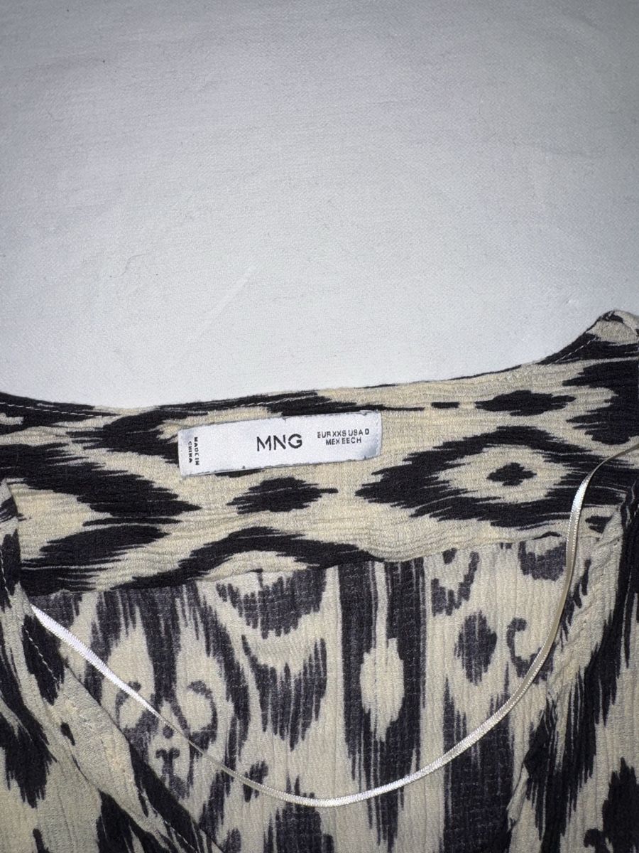 Mango Camicette: MANGO Wickelbluse (Grösse XXS)  – Nuovo (secondo la descrizione) da Schüpfheim venduto da lil_5jzb 2