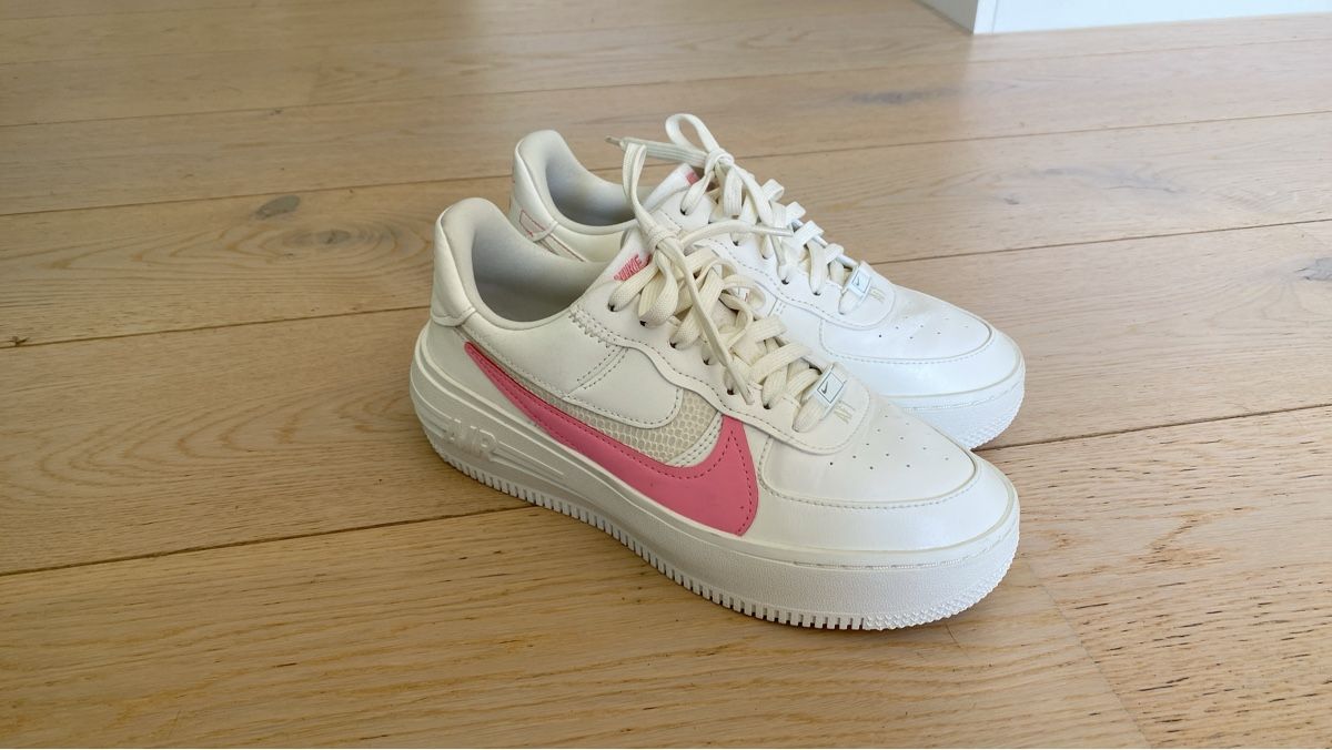 Nike Scarpe da donna: Nike Air Force 1 Platform Sneaker weiss/rosa – Nuovo (secondo la descrizione) da Uster venduto da mamelo_