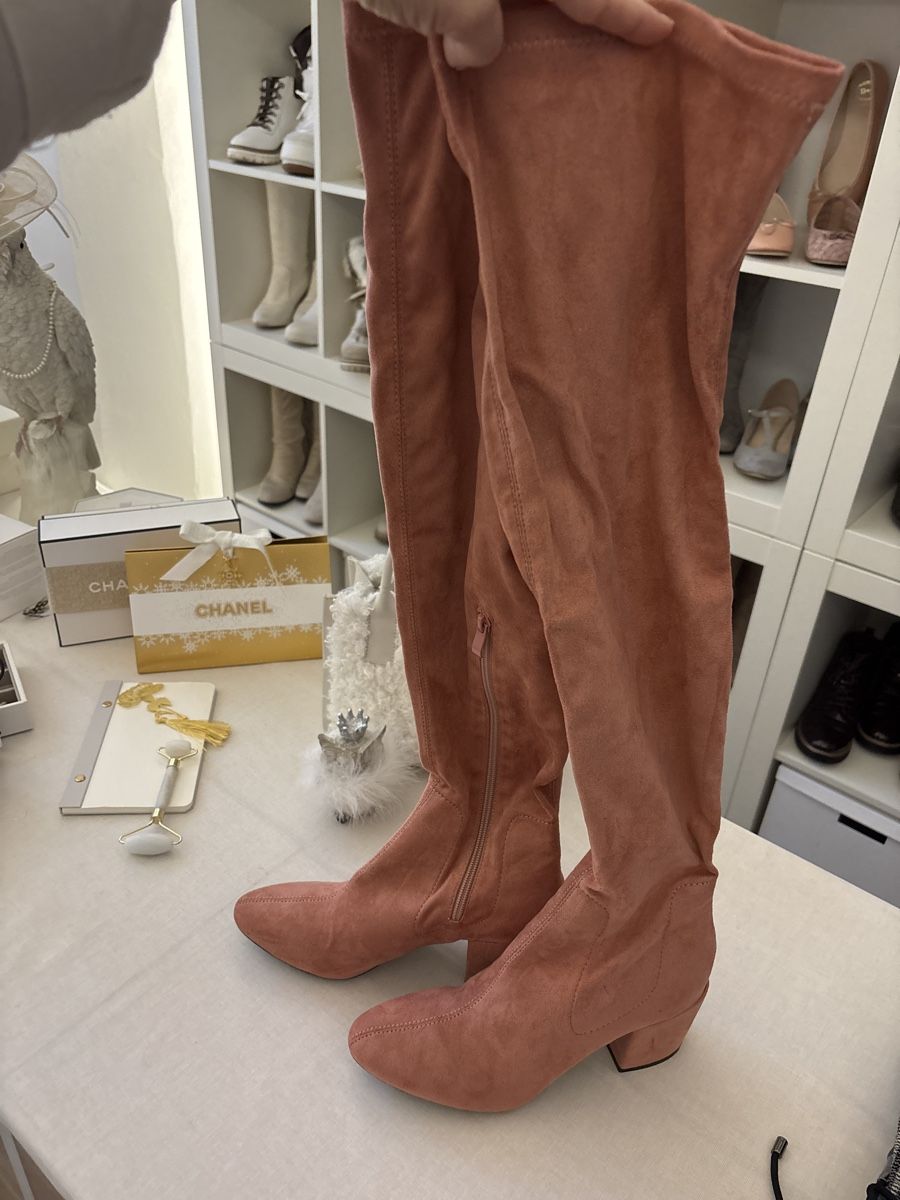 Scarpe da donna: Overknee Stiefel Wildlederlook Gr. 39 rosa Raid – Nuovo e nell'imballaggio originale da Bäretswil venduto da Viechel