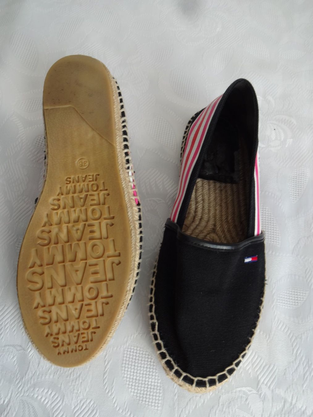 Tommy Hilfiger Scarpe da donna: Tommy Jeans Schuhe Nr. 38 – Usato da Frauenfeld venduto da rey06 3