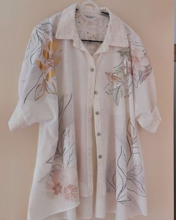 NEU! Elegante Bluse mit Blumenmuster und Spitzen Gr. XL