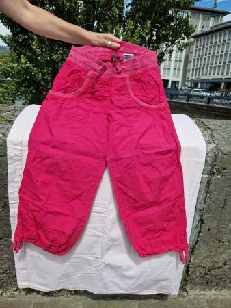 Caprihose, Sporthose, Trainerhose pink H&M Gr. 34 (Damen)