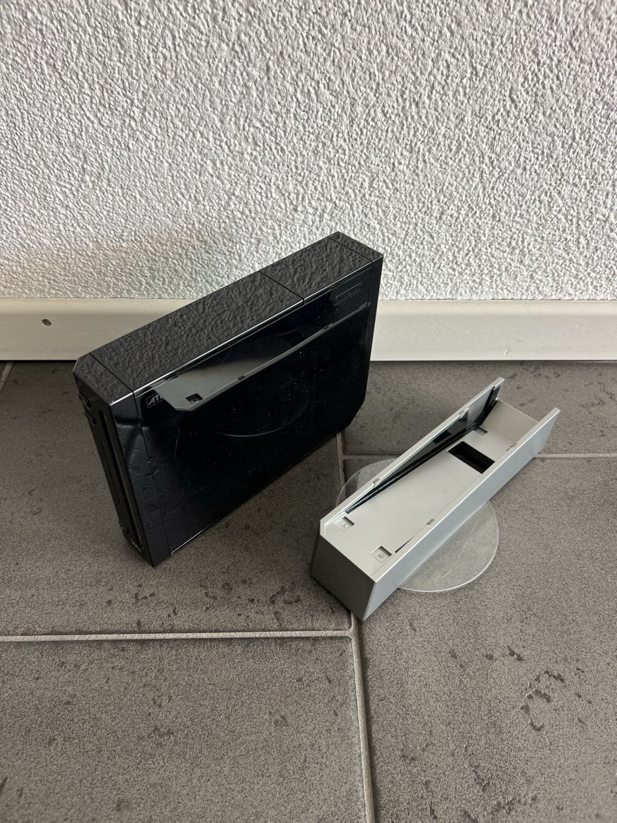 Nintendo Console: Nintendo Wii Set mit Spielen & Lenkrad – Usato da Dällikon venduto da ric_bh2m 3