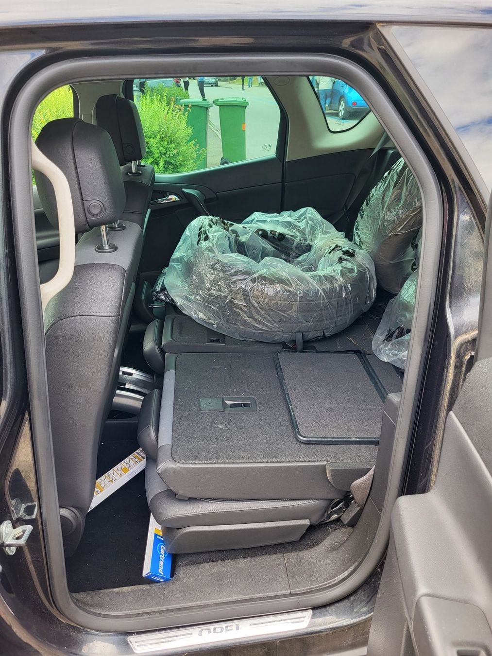 Opel Automobili: Opel Meriva Cosmo 1.4 – Usato da Winterthur venduto da Huk06 7