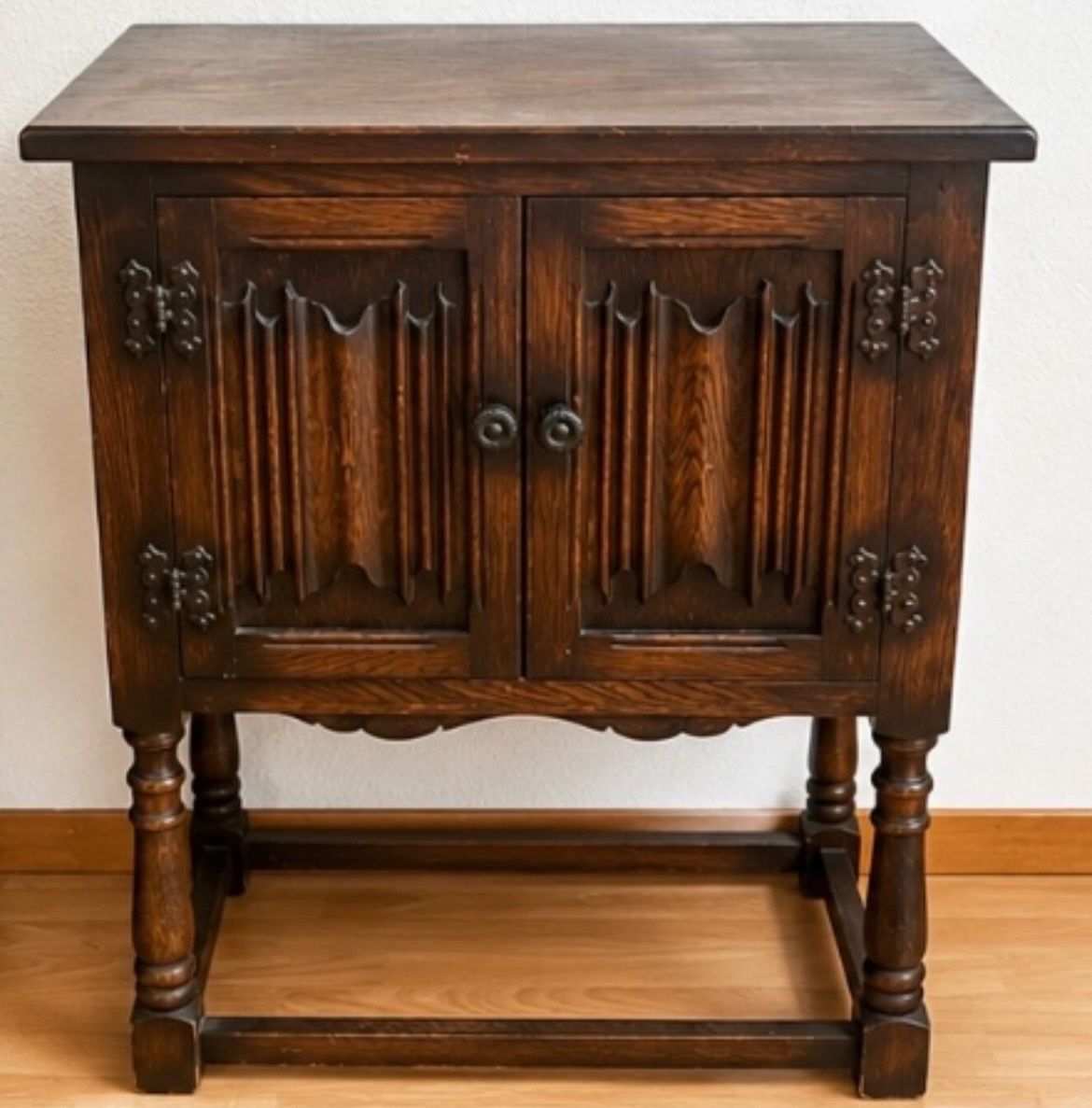 Armadi: Antiker Holzschrank klein – Usato da Trimbach venduto da ClaudioM03