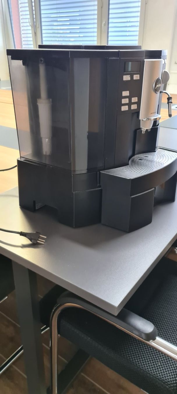 Jura Kaffeemaschinen & Espressomaschinen: Kaffeeemaschine Jura Impressa X70 – Defekt aus Mettmenstetten von swissric 1
