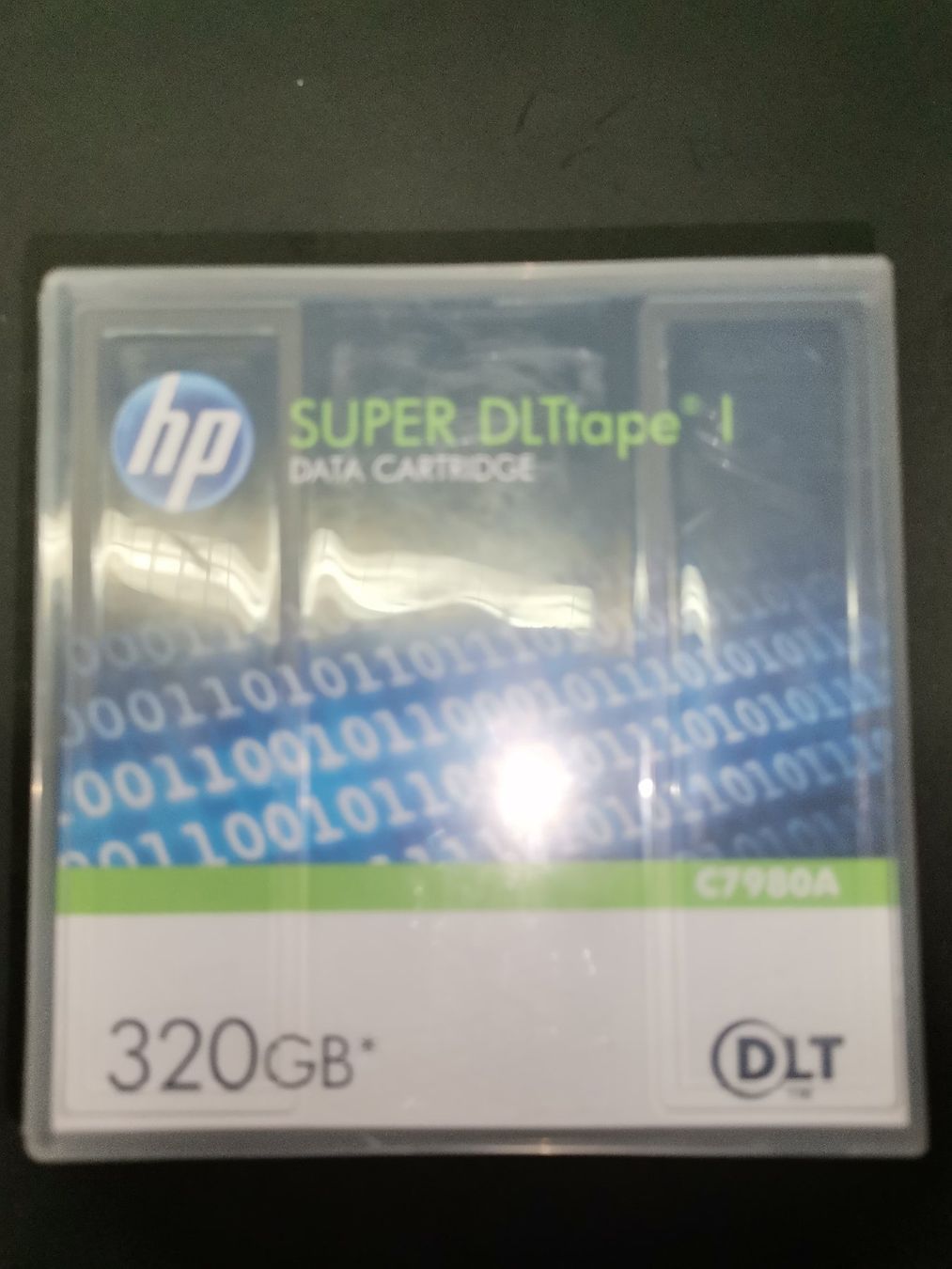 Hewlett Packard Dischi rigidi: HP SUPER DLTape I, 320GB, C7980A – Nuovo (secondo la descrizione) da Kleindöttingen venduto da Katze99 4