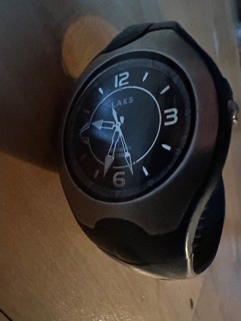 Orologi: LAKS Uhr mit Batterie – Usato da Feldbach venduto da CDF10