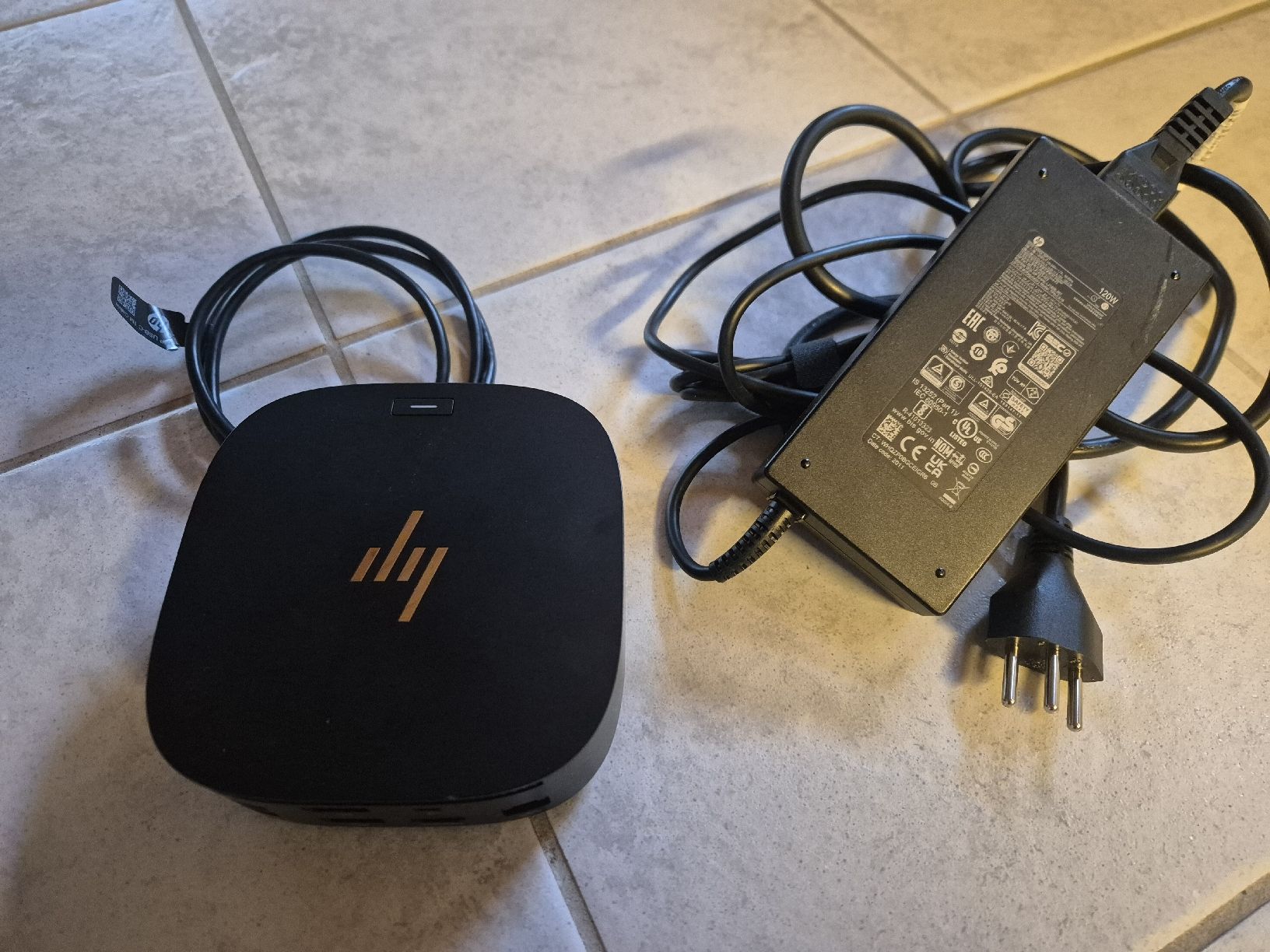 Hewlett Packard Docking station: HP USB-C Dock G5 - Dockingstation  – Usato da Linden venduto da Mathi41