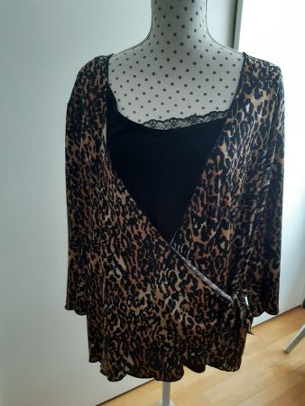 Nr 29  Damen Shirt Gr 44/46 89Fr