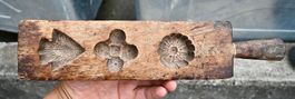 antikes Holzmodel handgeschnitzt Zuckerbäckerform L 34.3cm