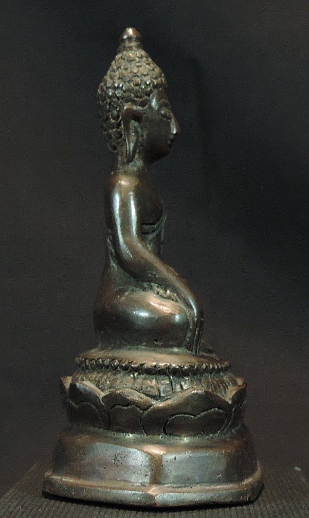 Skulpturen & Statuen: antiker Bronze Buddha aus Thailand – Gebraucht aus Duggingen von roterbambus 3