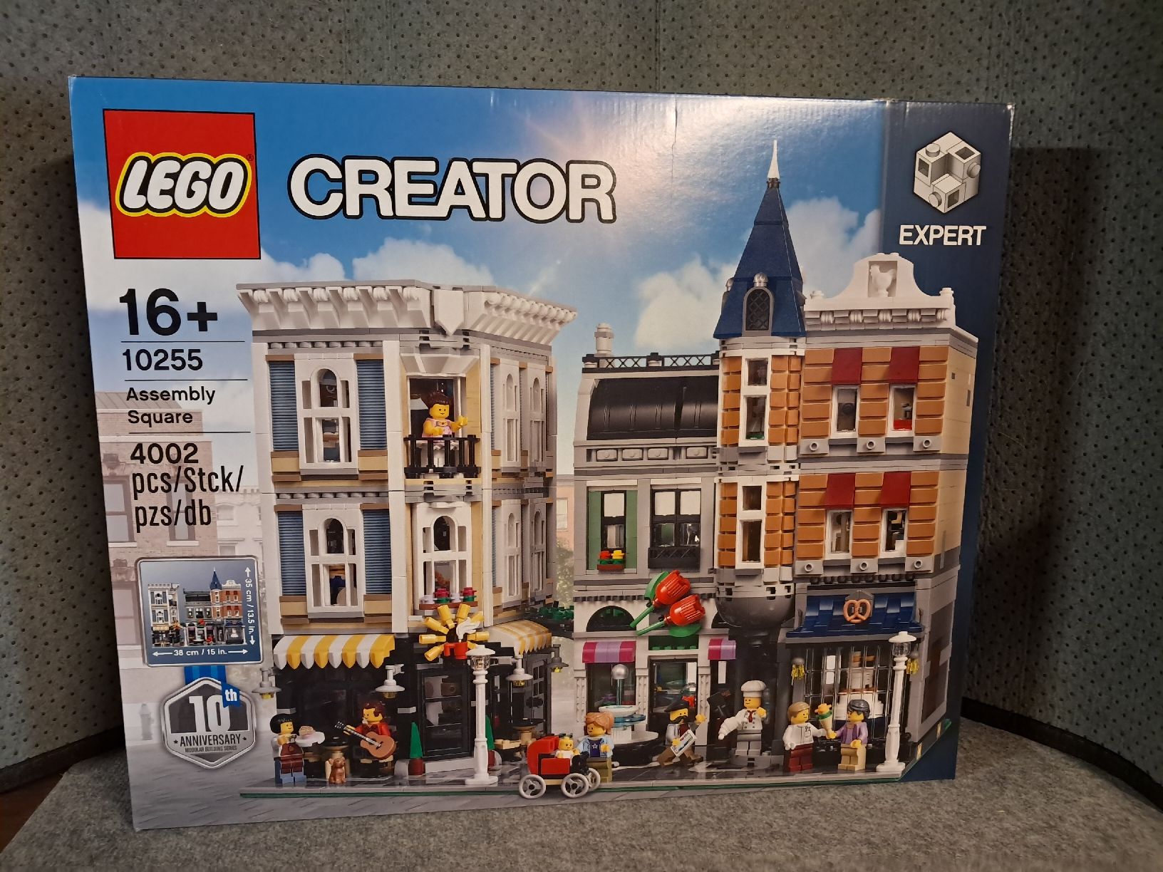 Lego Spielzeuge: Lego 10255 Stadtleben Neu – Neu und originalverpackt aus Hornussen von BBGratz