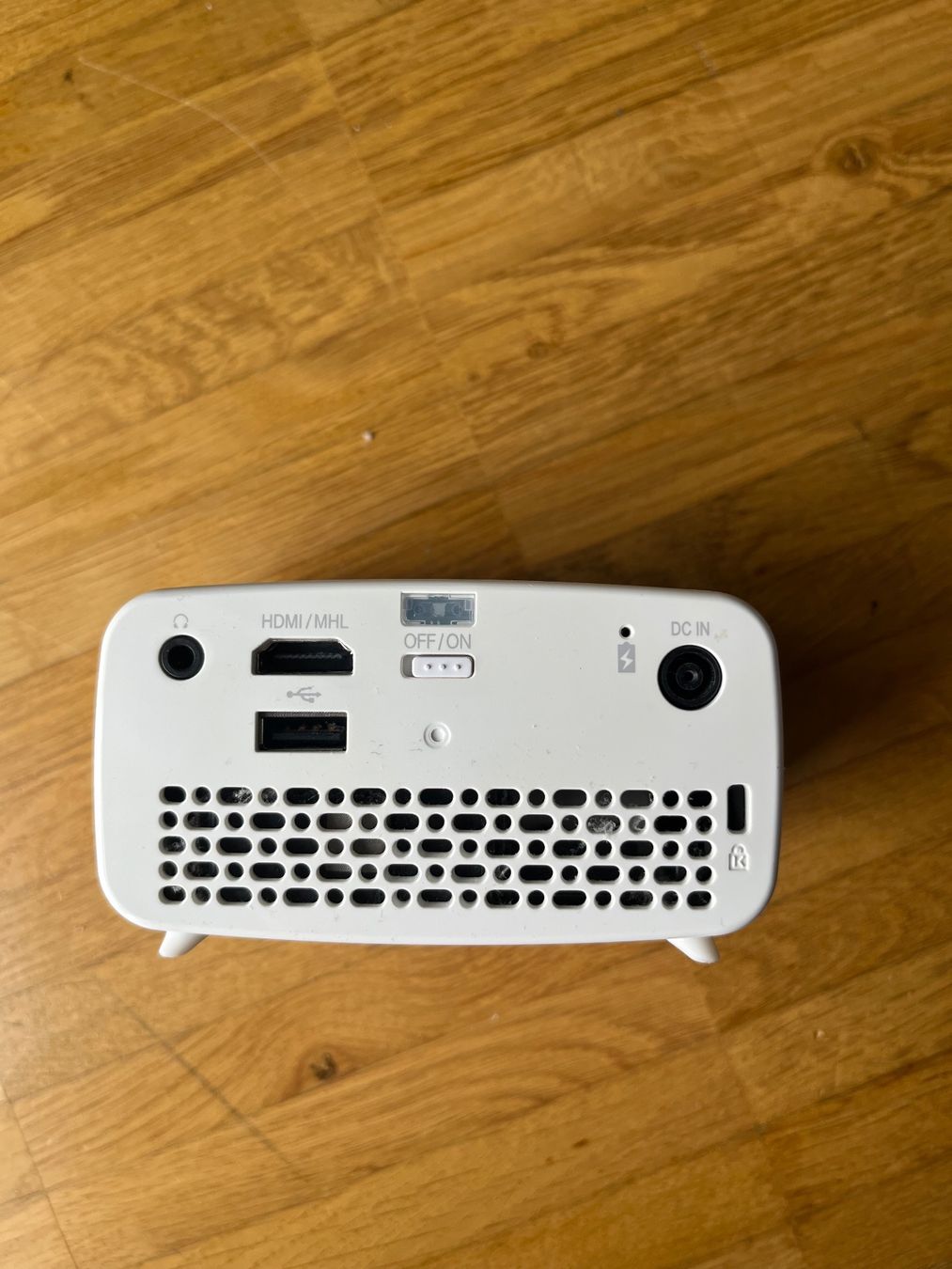 LG Vidéoprojecteurs: Beamer LG PH300 – D'occasion à Zürich par cha_wl5f 3