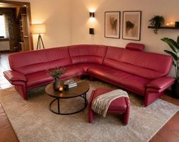 Grosses Ecksofa Leder rot mit Hocker – 285x250
