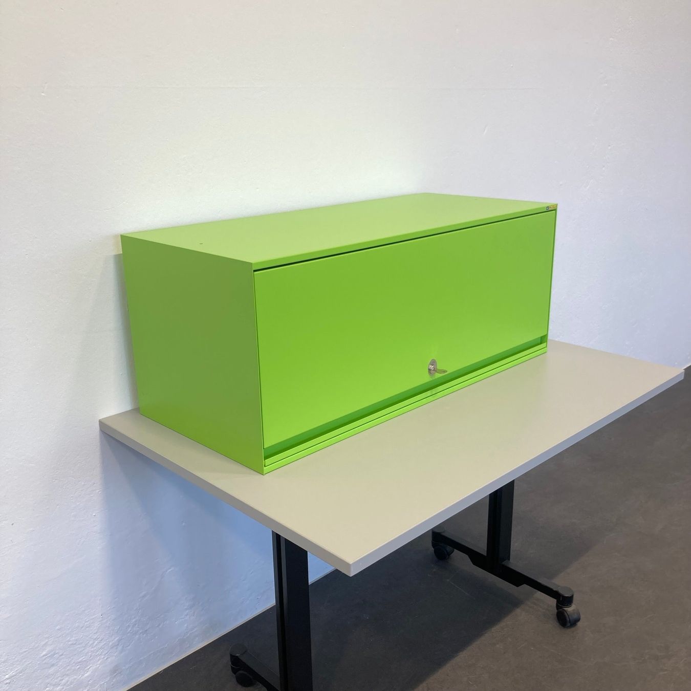 Lista Armadi: Lista Office LO Locker Modul Hellgrün mit Schlüssel – Usato da Schönenwerd venduto da mcofficeshop 2