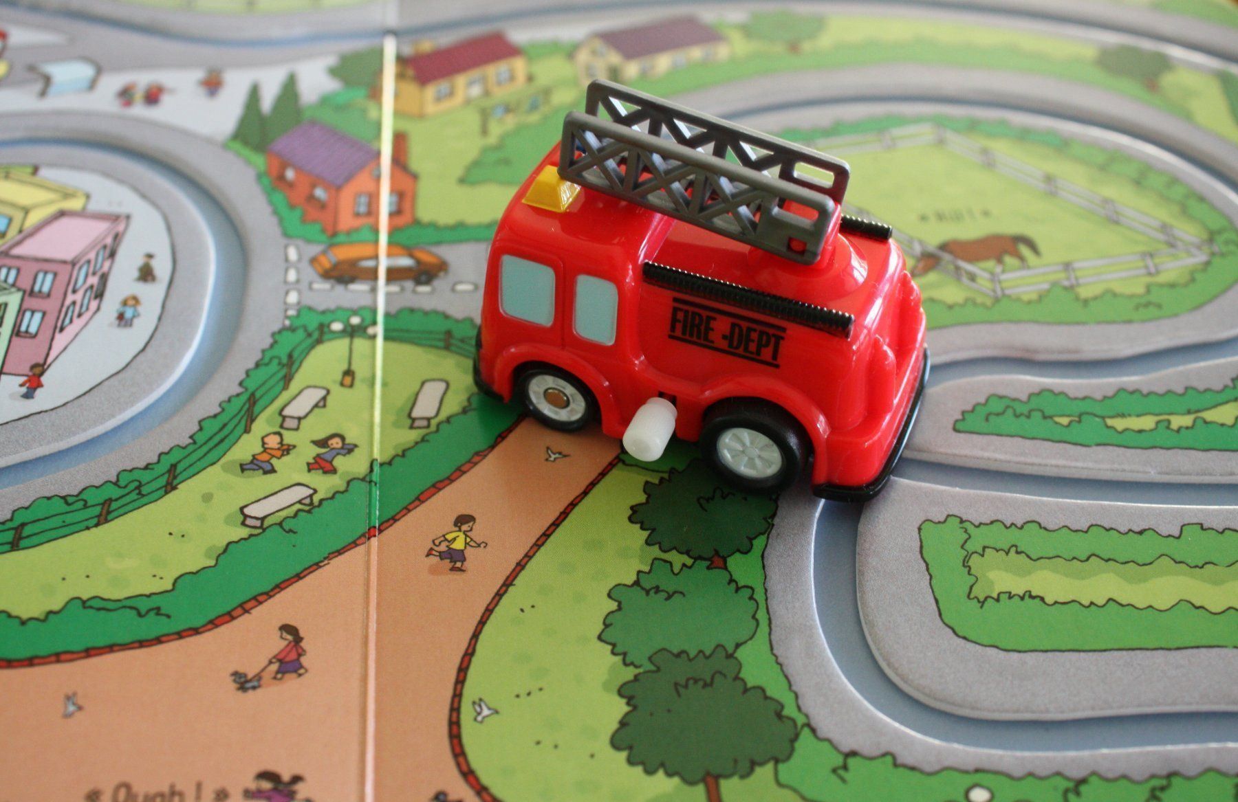 Libri: Livre "Le Camion des Pompiers" – Nuovo (secondo la descrizione) da Commugny venduto da j1976 2