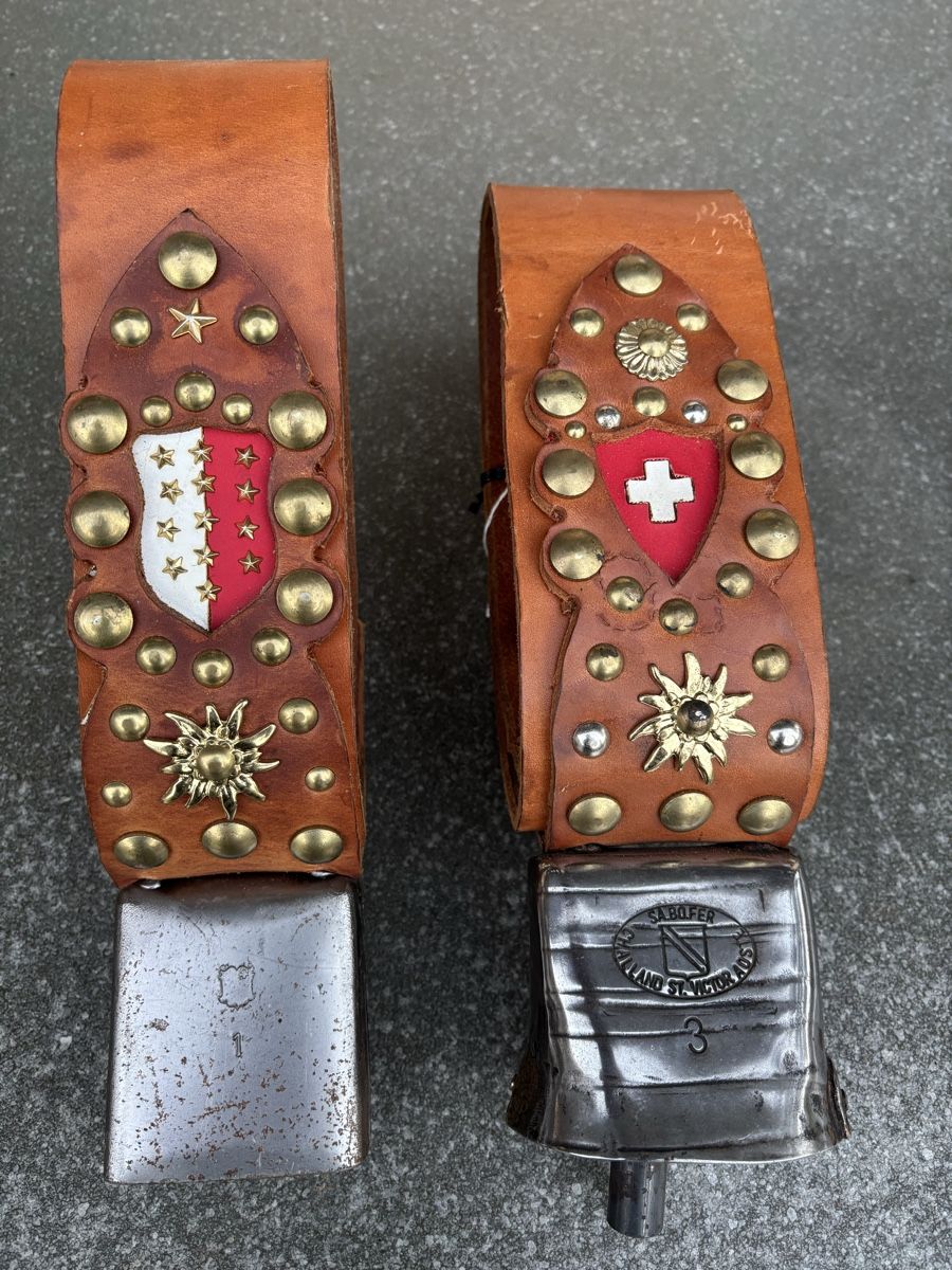 Glocken & Treicheln: 2 Schafschellen – Gebraucht aus Schangnau von Roseggli82