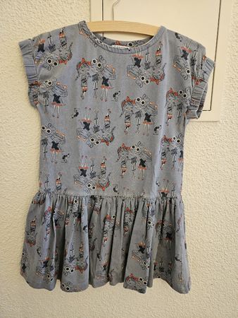 Sommerliches Mädchenkleid, Grösse 122/128, guter Zustand!