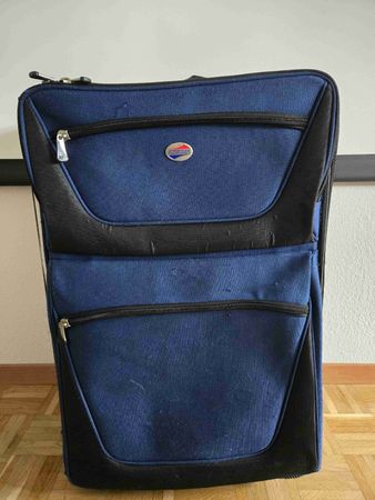 American Tourister Suitcase - Blue - Great for Travel!