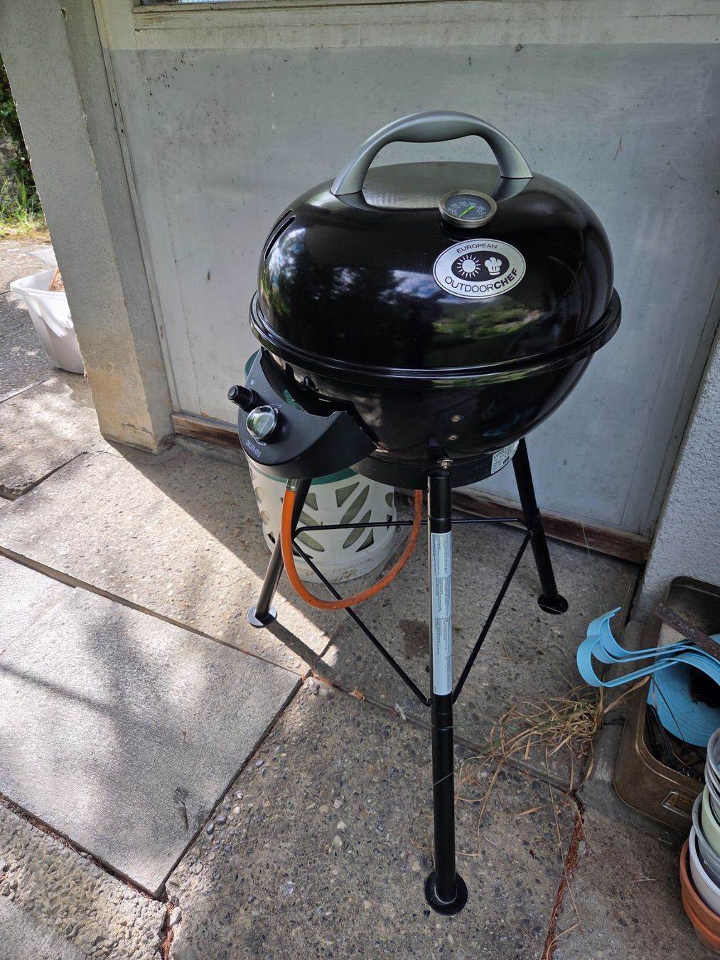 Outdoorchef Griglie: Gasgrill & volle Gasflasche – Usato da Chur venduto da DenLae01