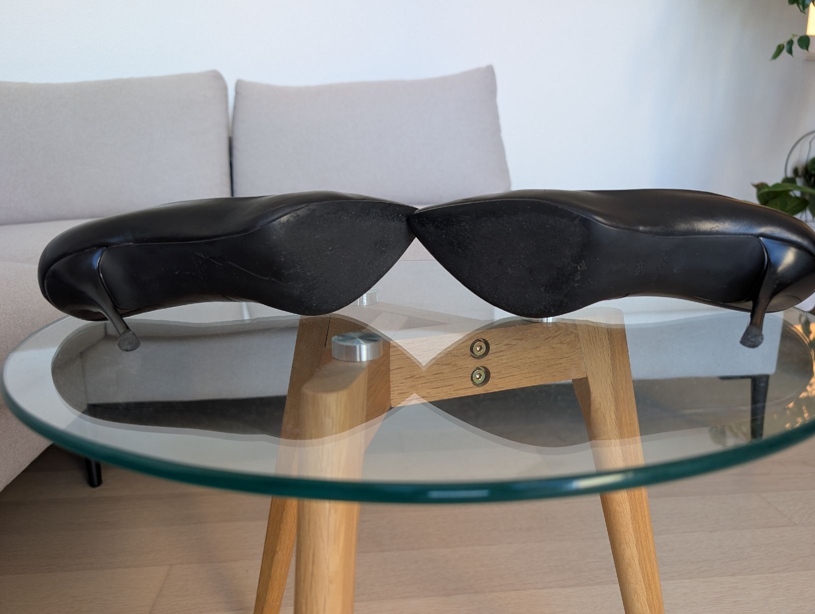 Scarpe da donna: Classic Black Leather Pointed Heels/Pumps – Usato da Lachen SZ venduto da joa_rf9n 3