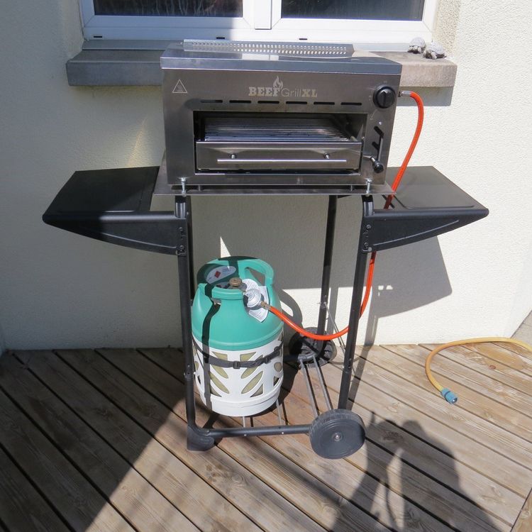 Beef Grill XL mit Grillwagen Kaufen auf Ricardo