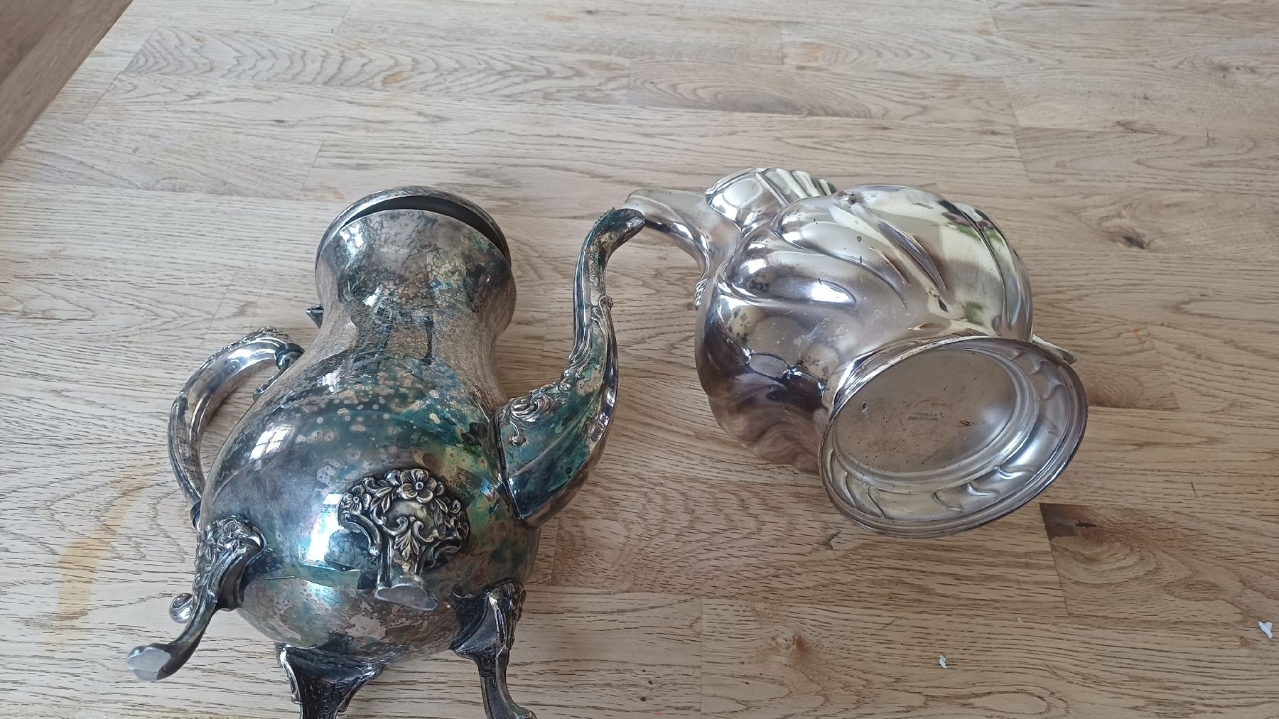 Teiere: 2 Kaffe  Teekrüge Versilbert – Usato da Flawil venduto da Pinkmalibu 1