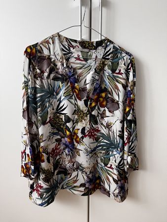 Nile Bluse Tropical Print Gr. M Sehr bequem & leicht Sommer 