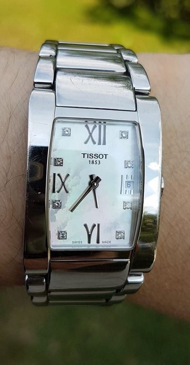 Montre TISSOT femme GENEROSI T Kaufen auf Ricardo