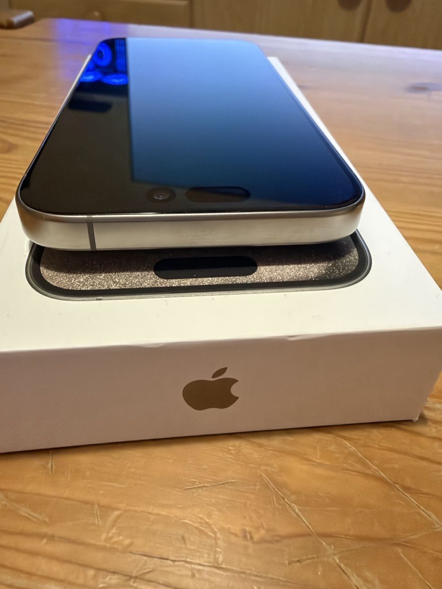 Apple Handys / Smartphones: Apple iPhone 15 Pro  Batteriezustand 90% – Gebraucht aus Flumserberg tannenboden alp von pedroredshoes 3