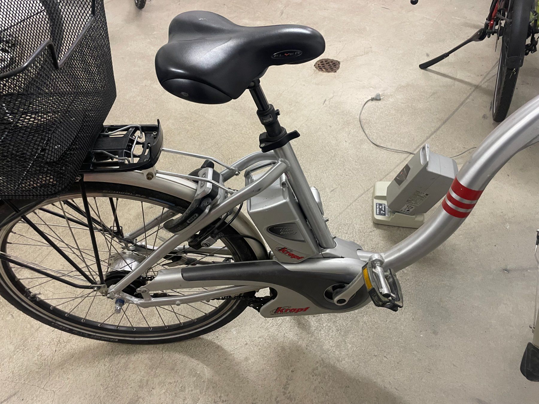 Flyer Velos: E-Bike Flyer Grösse S Occasion – Gebraucht aus Rorschach von Spektar 9