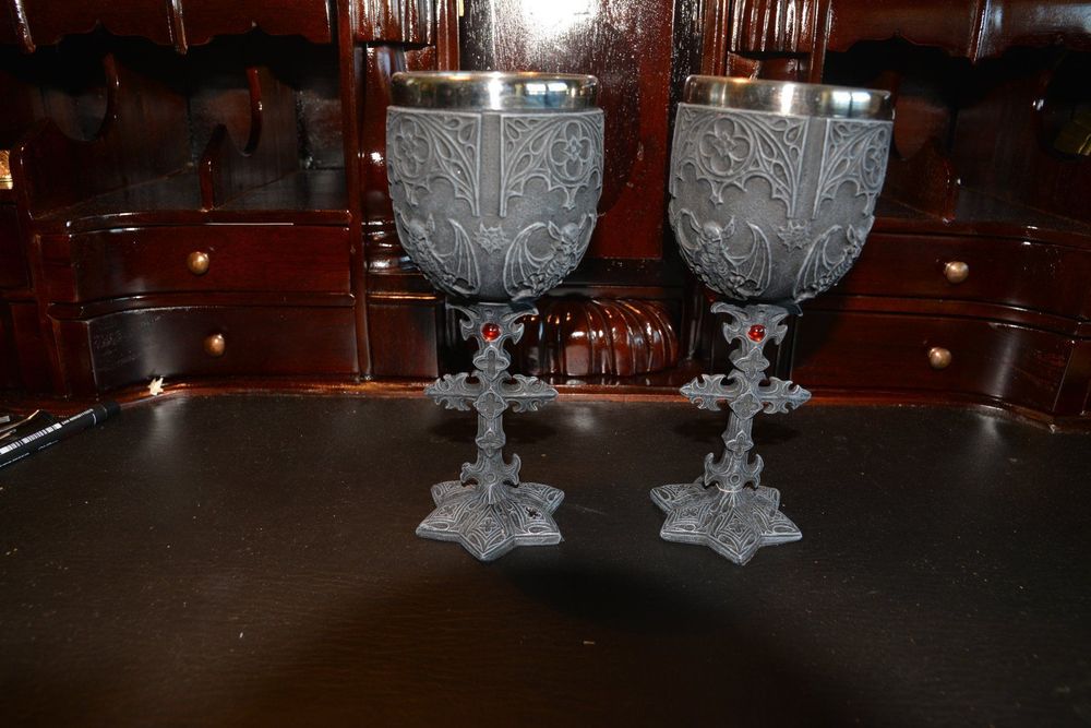 Nemesis Now Vampires goblet Kelch schwarz, 2 St., Gothic Kaufen auf